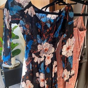 Super cute off the shoulder billabong summer dress